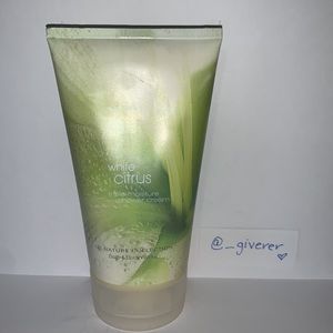 NWT White Citrus Triple Moisture Shower Cream